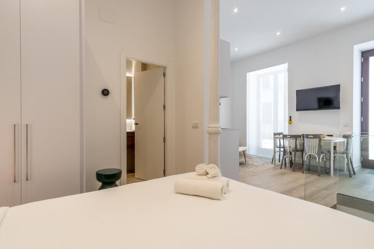 Modern And Bright- 2 Bd 2 Bth - Center Apartment Мадрид Екстериор снимка